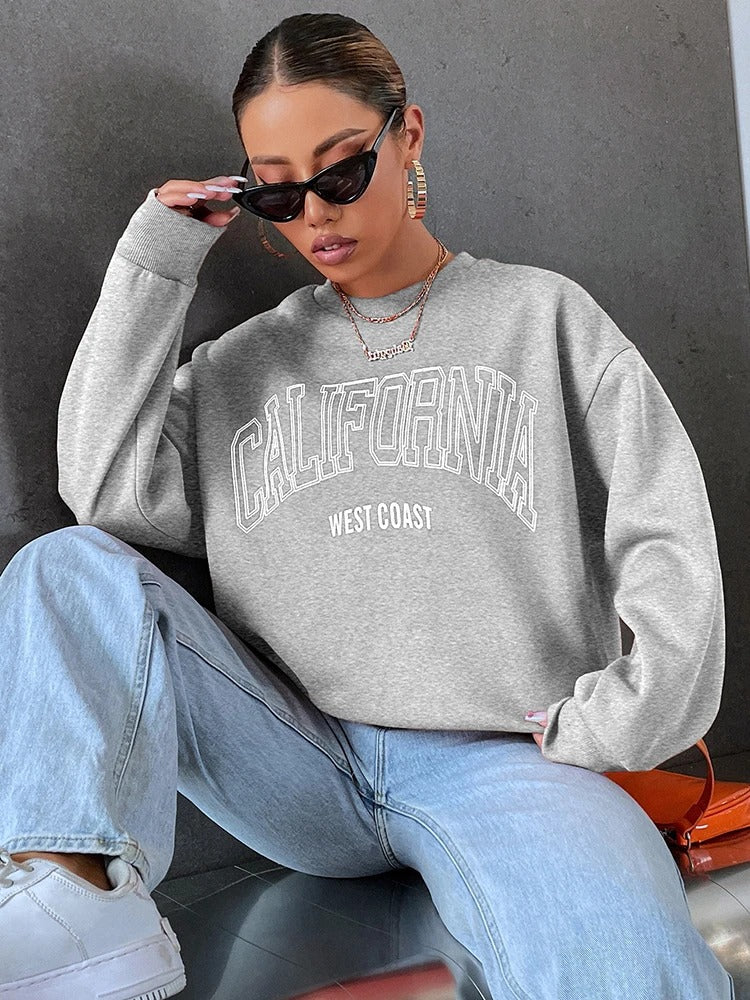 Oversized California Hoodie – Sporty, Cozy & Fashionable"